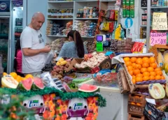 Una familia tipo necesita en Argentina casi $1,5 millones para no ser pobre